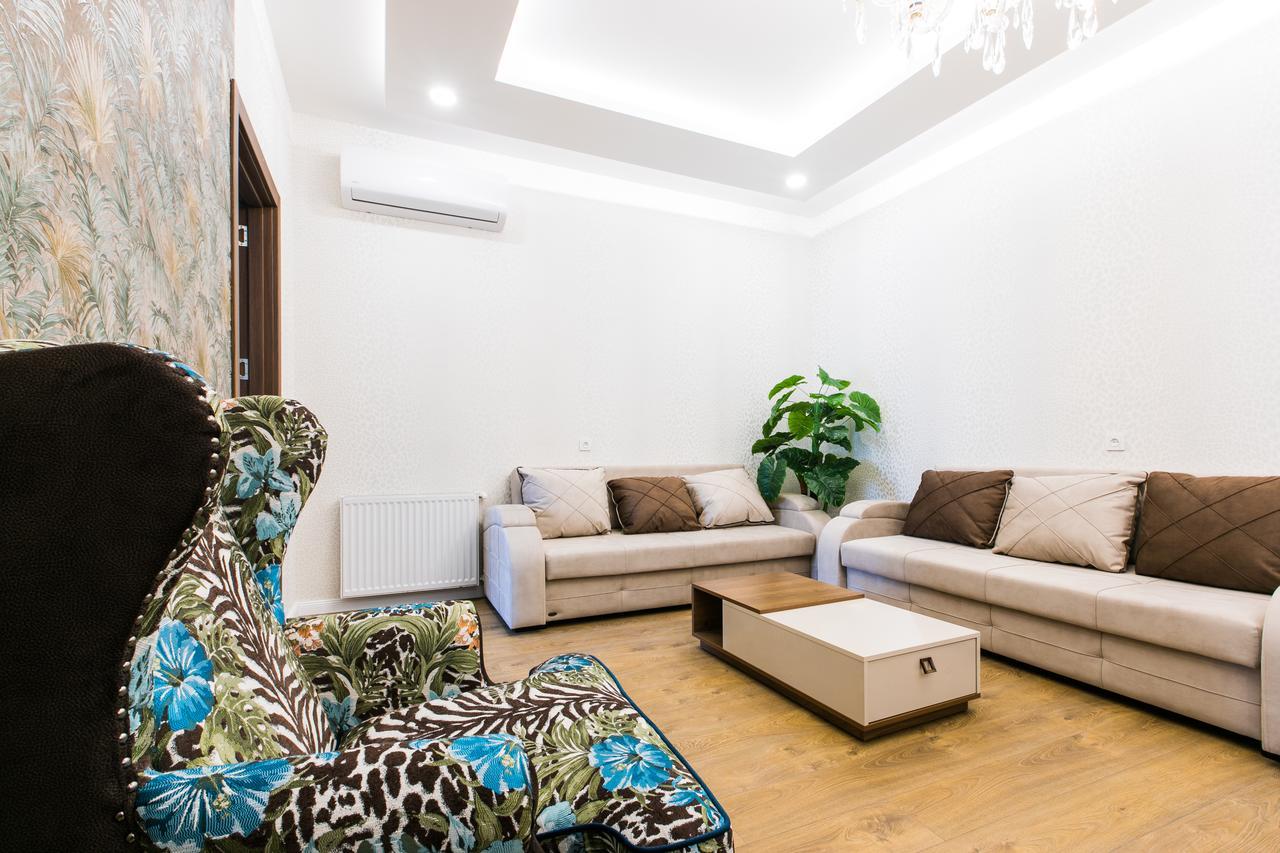 Sweet Home 6 Vip At Rustaveli Avenue Tbilisi Exterior foto